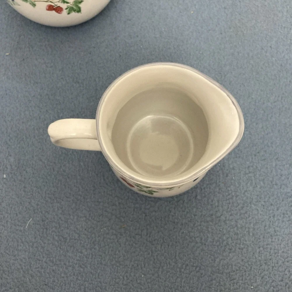 VTG‎ AMG Nanci Genuine Stoneware Multicolor Fruit Patterned Cream & Sugar Set